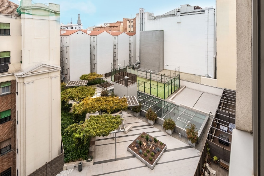 Mugnano - 2 Bedrooms gym and Padel Court in Goya