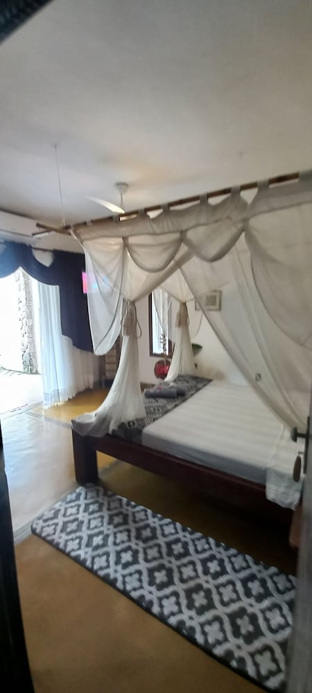 Bali Suites Itamambuca