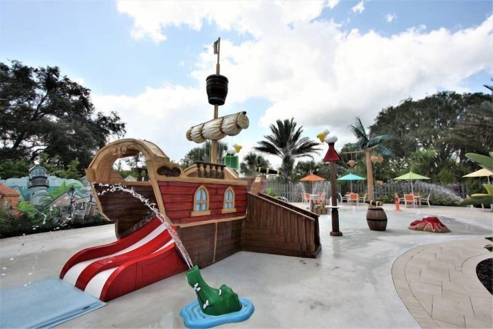 Luxury Town home With Pvt Pool in Resort near Disney view 2