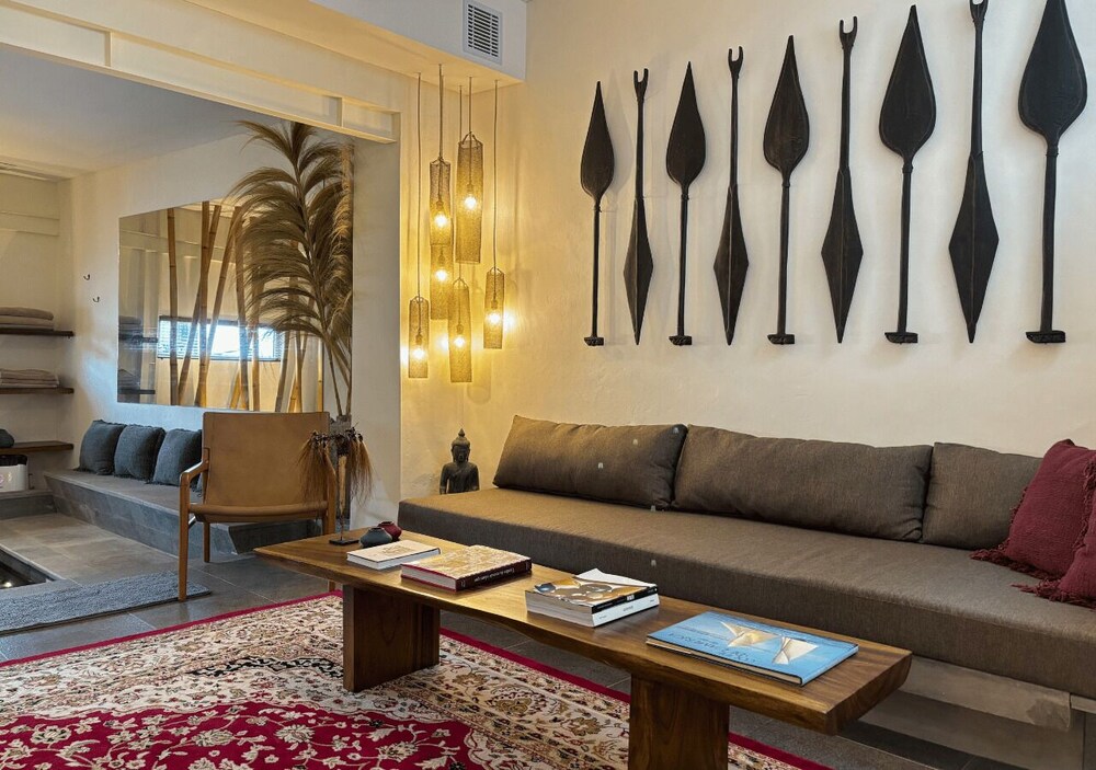 Tropical Townhouse 3 Bedrooms Seminyak