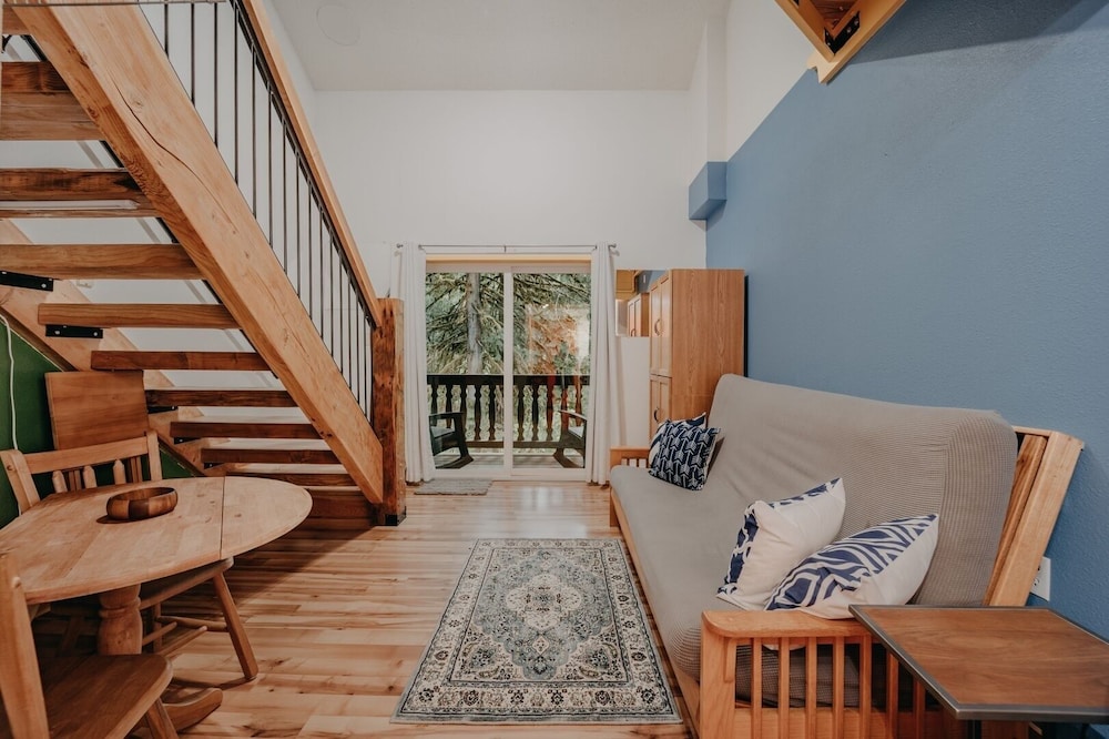 Glacier Mt Baker Lodging