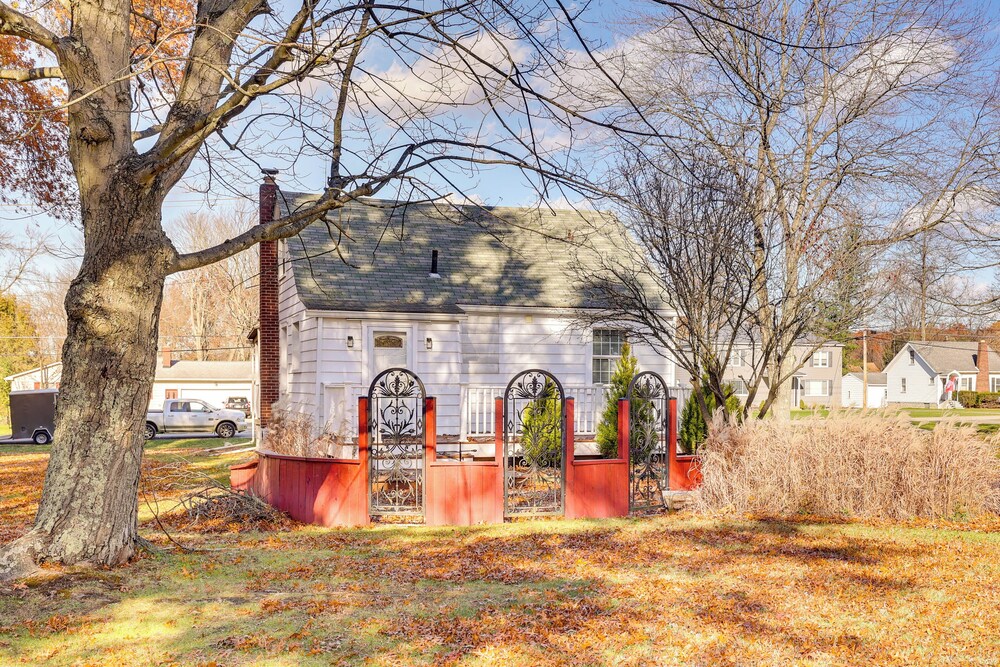 Quiet Home Base in the Heart of Boardman!