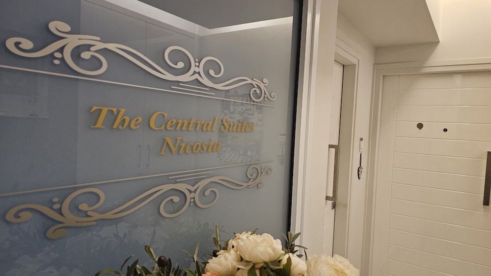 116 NIC 302b - Stay Armonia Central Suite