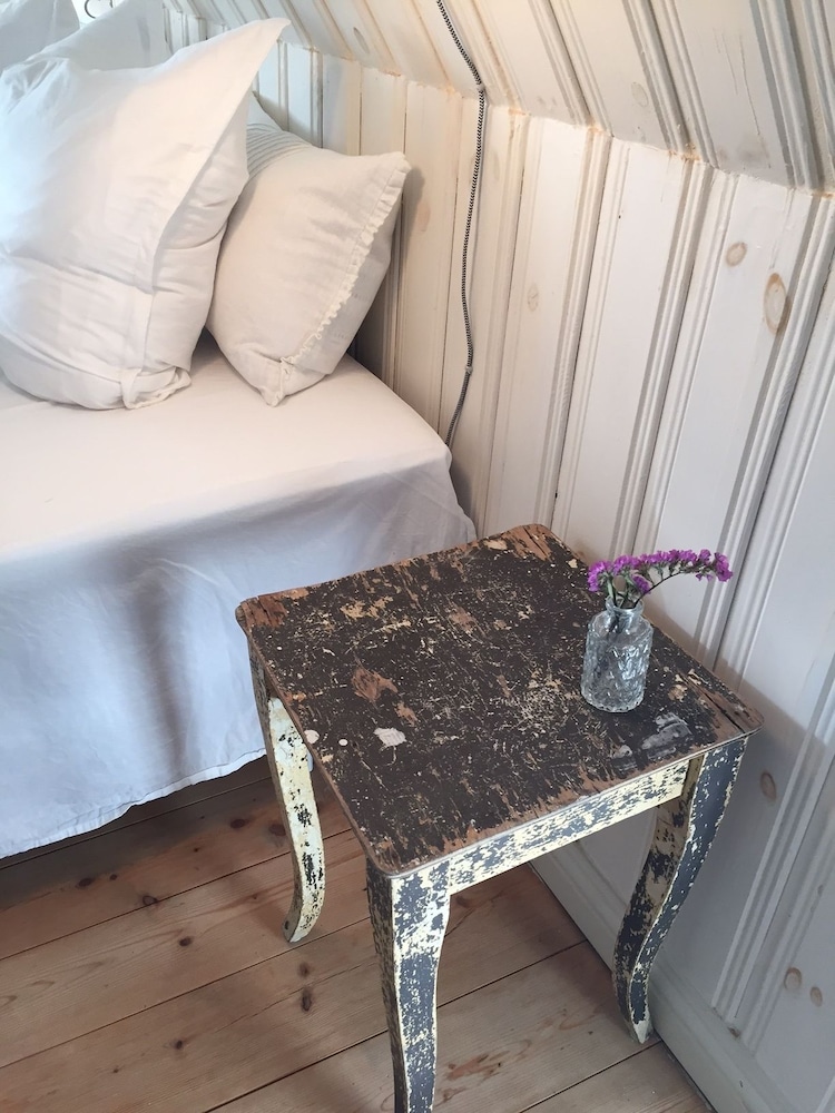 Alsbrogaard Deluxe Bed & Breakfast
