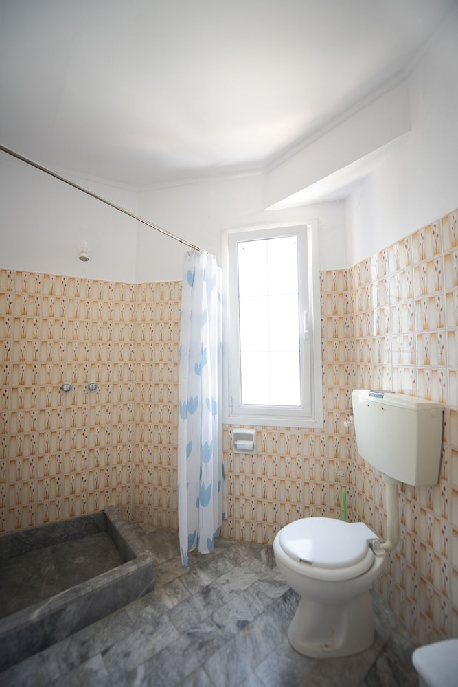 Cleio's Rooms view 3