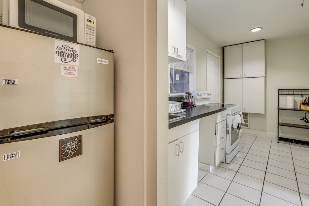 Suburban Home By Arthur Storey Park & HCA Houston!