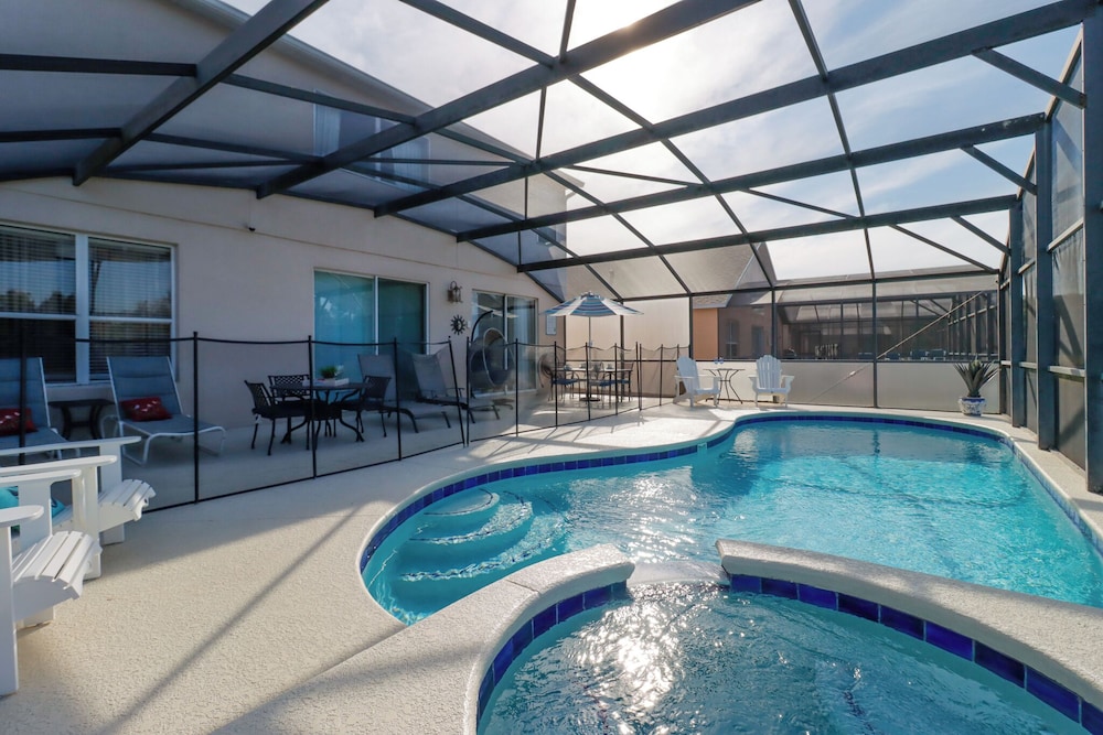 7 Bedrooms Perfect For Large Families Or Groups!