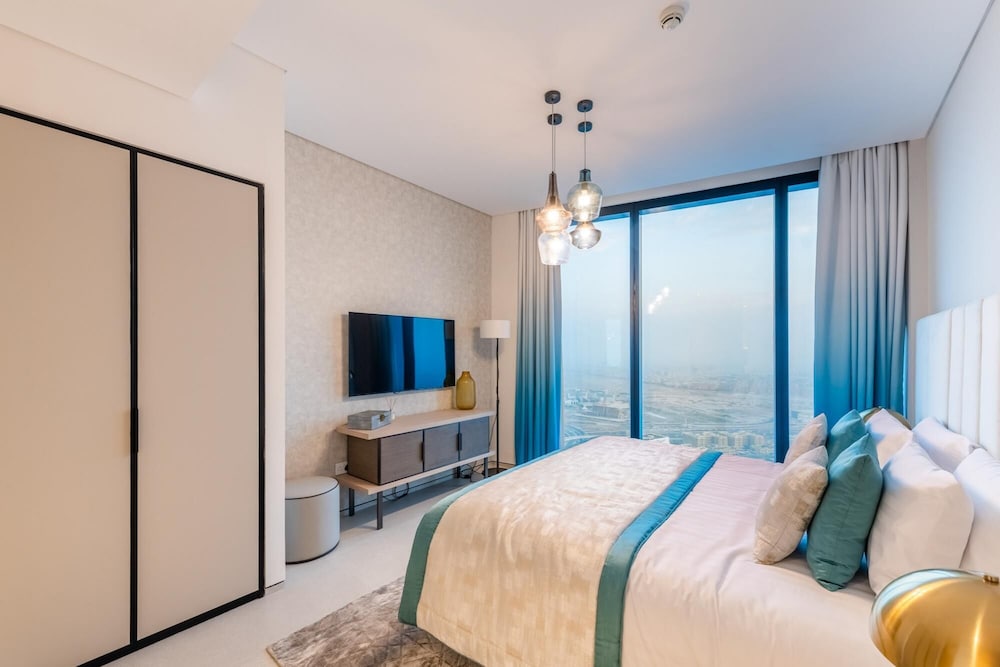 Luxury Marina View Apartment in Address JBR
