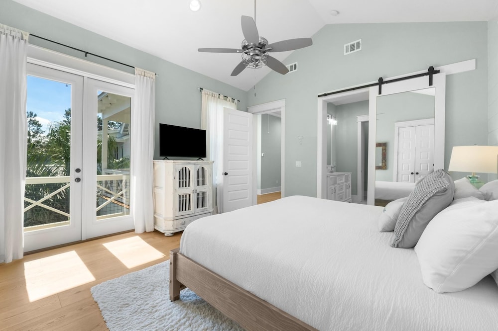 30A Beach House - Under the Palms