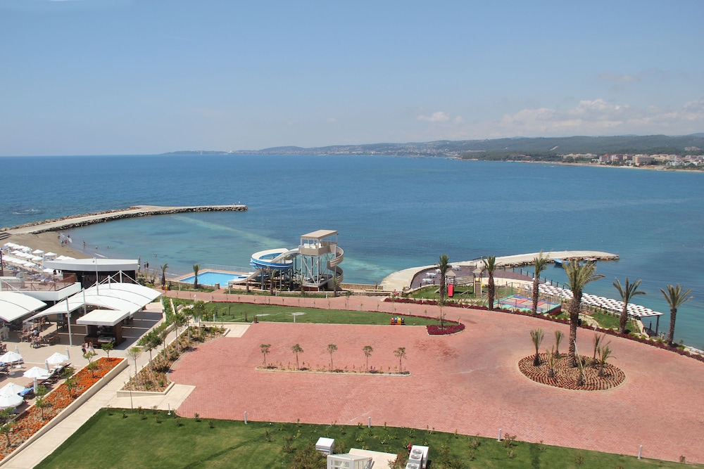 Gold Island Selected Hotel