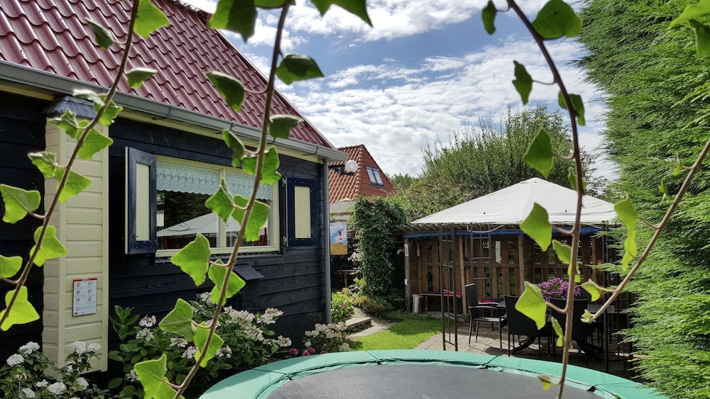 Pleasing Holiday Home in 't Zand near Dutch Coast view 5