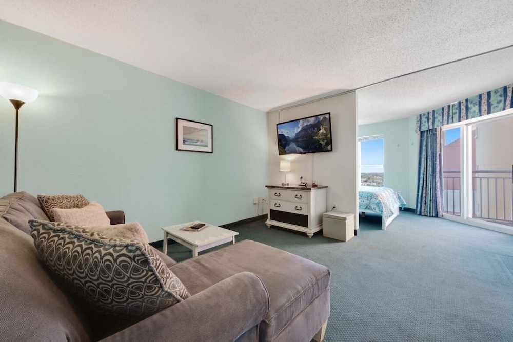 Baywatch 1831 1 Bedroom Condo