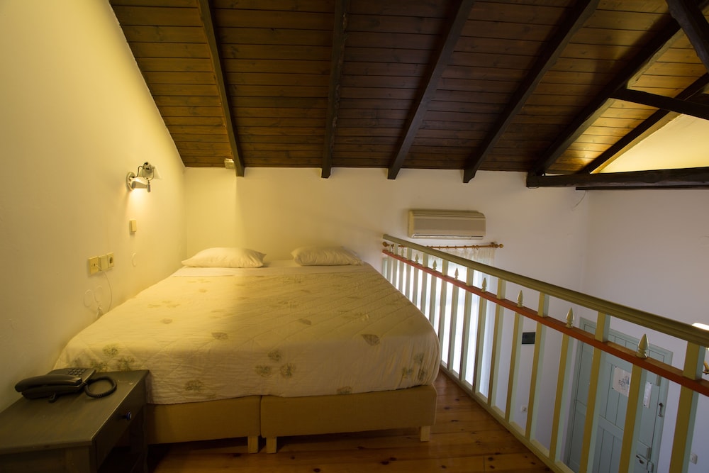 Nostos Hotel 38