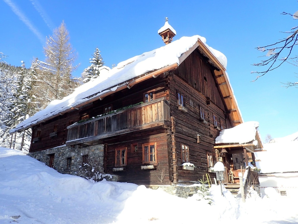 Farmhouse in Weisspriach Near Mountain Lakes