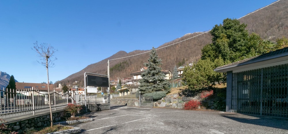 Photo 10