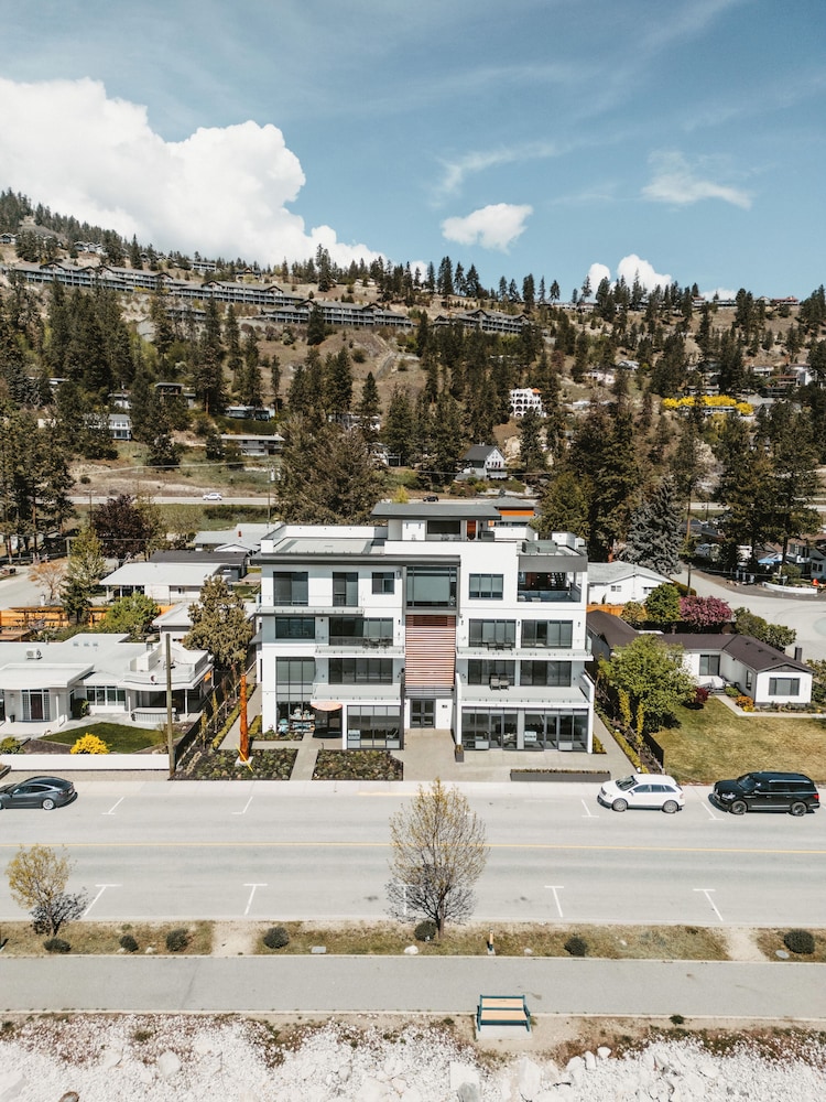 Peachview Suites