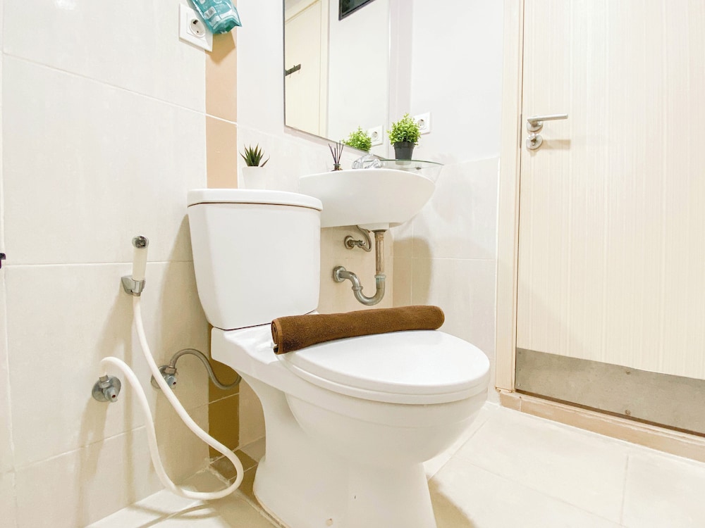 Simple 1Br Near Dian Harapan School At Apartment Meikarta