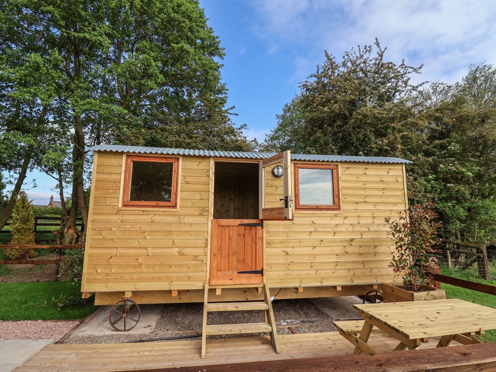 The Oak Hut