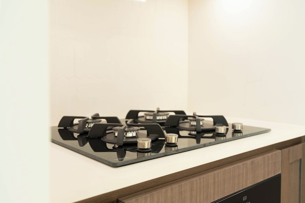 KeyRock - Dubai Marina with Pool & Gym