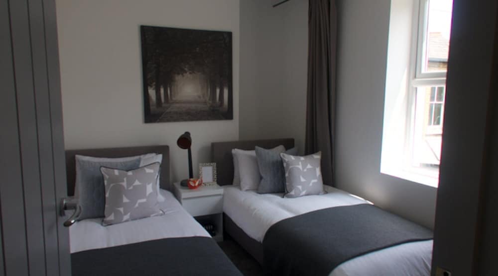 Icon Mews Southend Apartments view 3