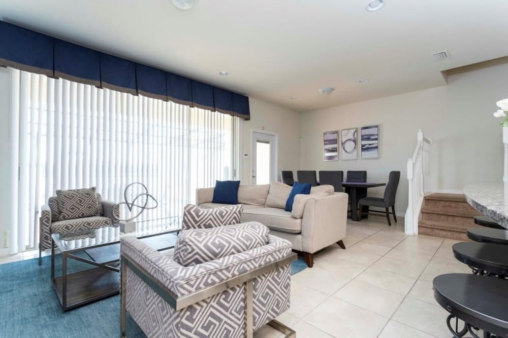 Amazing 5BR Private Pool Lakeview Near Disney
