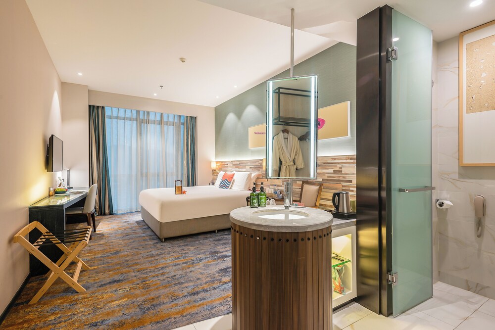 Yantai Lijing Peninsula Hotel