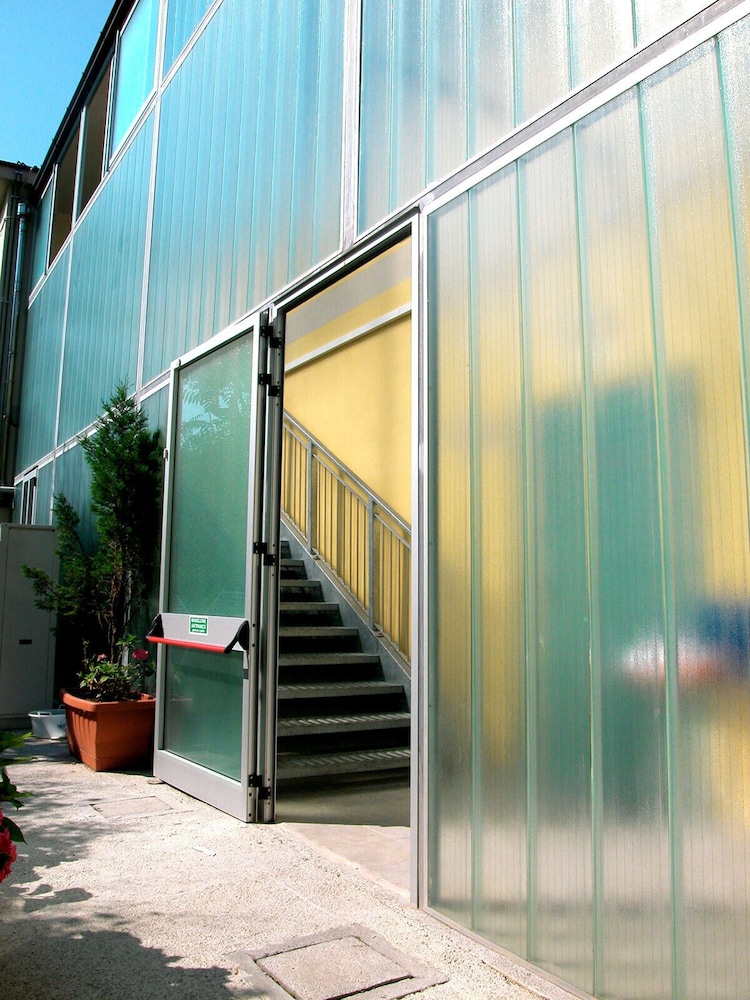 Photo 40