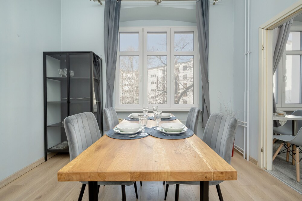 Apartment Plac Grunwaldzki by Renters