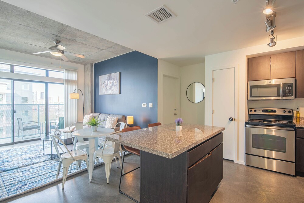 ROVE LIVING/KL - Roosevelt Point