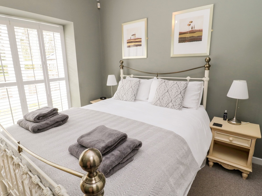 Kizzie Cottage