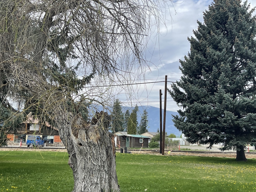 Kootenai Valley Motel