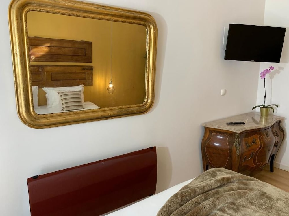 Old Town Lx Suites