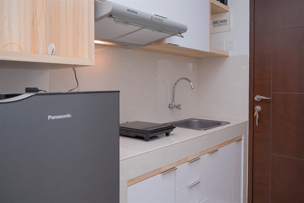 Minimalist Studio Room at Springwood Residence Tangerang Apartment