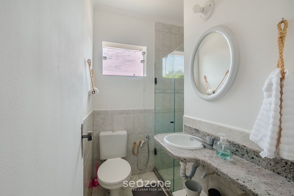 Spacious House w/ Pool in Guarajuba Cag0003