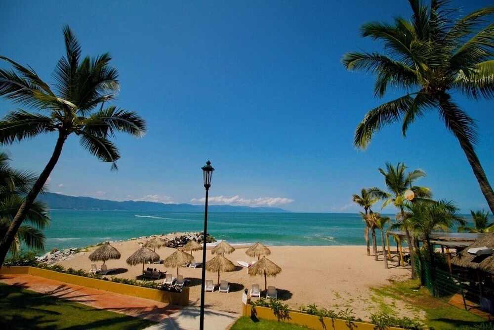 Los Tules Condominium Resort