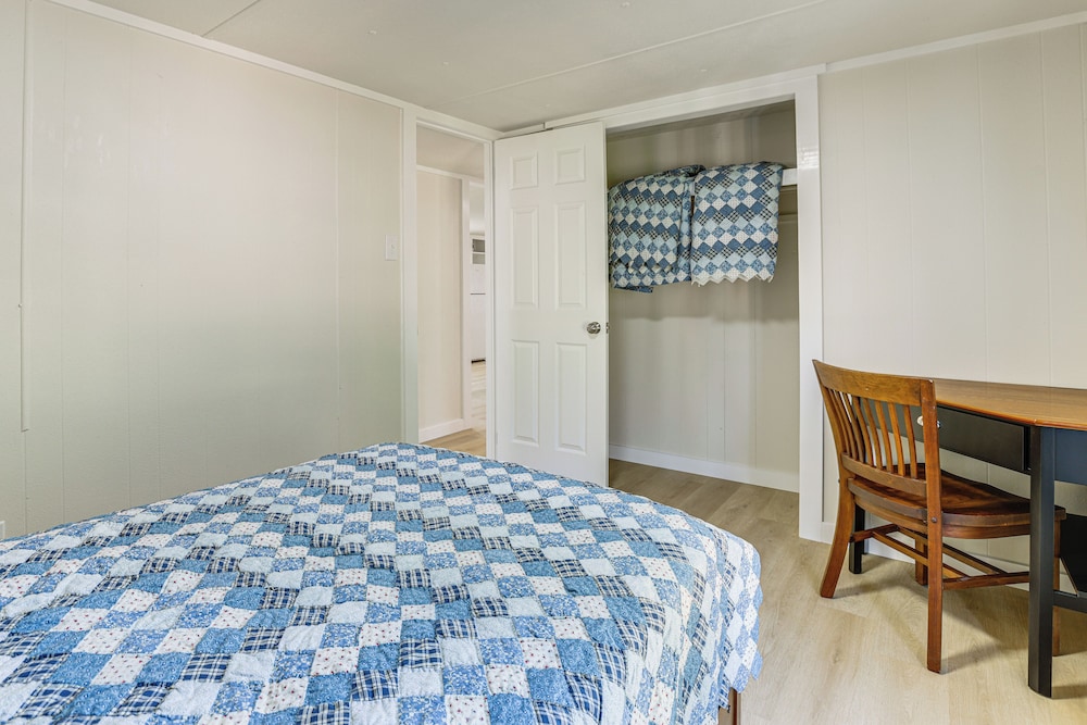 'crosby Huffman Hideaway' Serene Escape w/ Yard