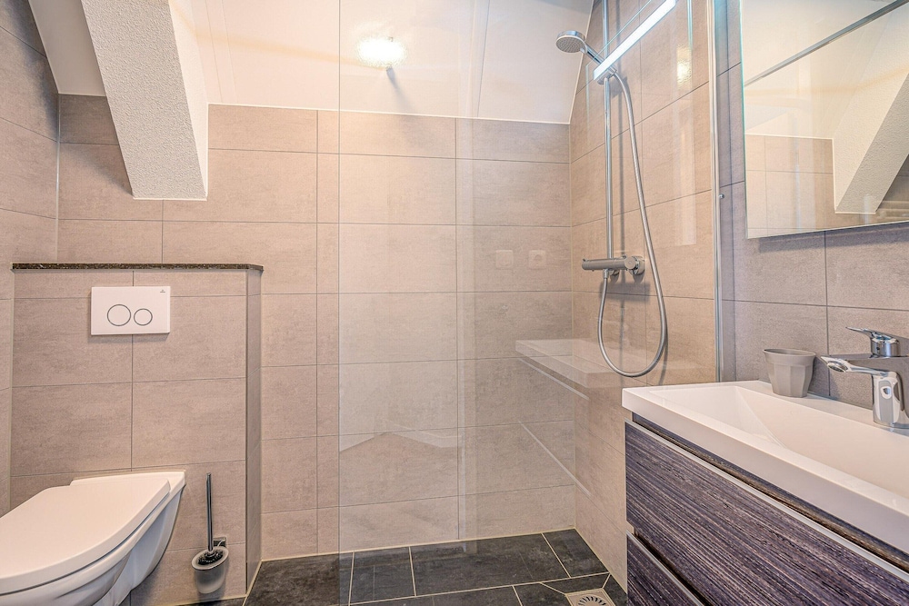 Nice Apartment Near the Center of De Koog