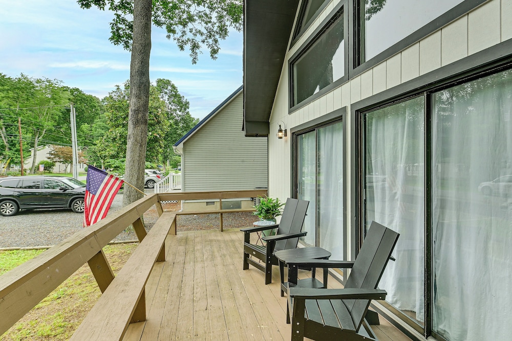 Pool & Marina Access: Lewes Home w/ Fenced Yard!