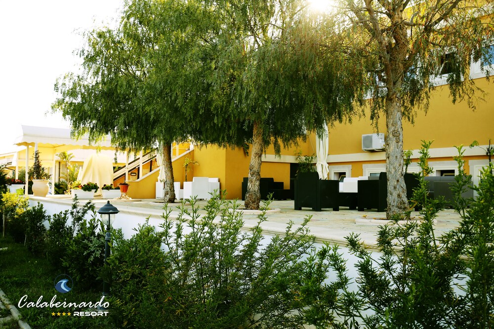 Calabernardo Resort
