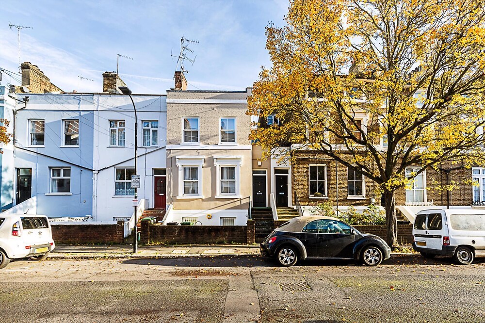 Stylish Shepherd's Bush Flat With Patio