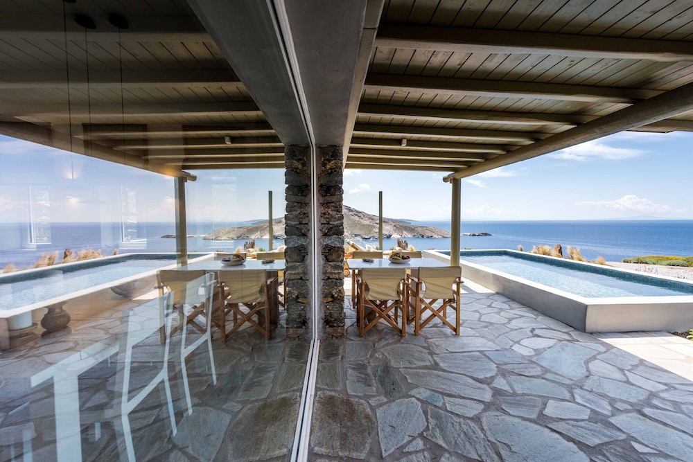 Vathi Bleu Private Villas