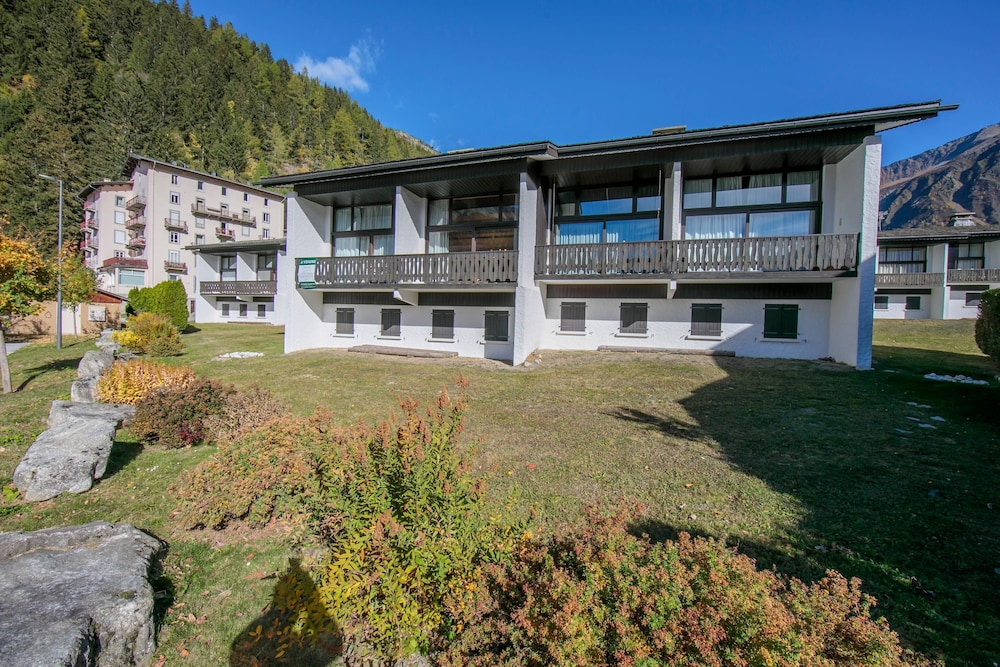 Chalet Charpoua in Le Tour Argenti re