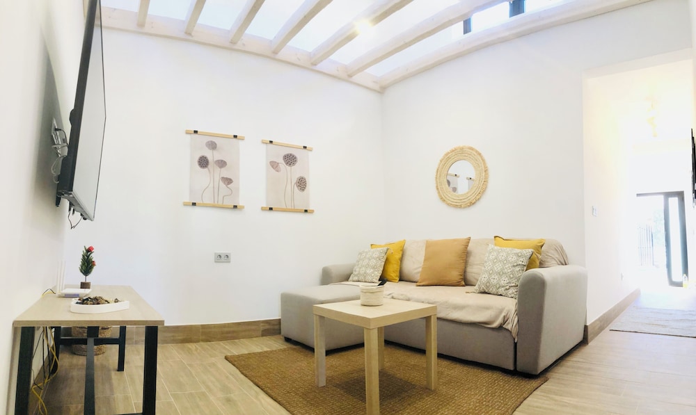 Apartment Alegria in the Stunning Village of Mozaga, Lanzarote