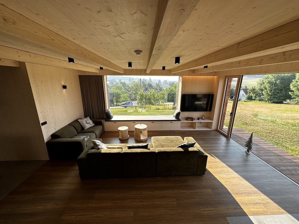 Holiday Home in Roprachtice With Sauna & Jacuzzi