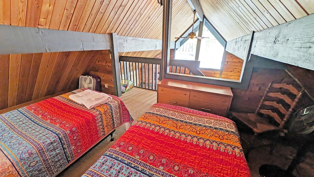 Lava Top 1 2 Bedroom Home