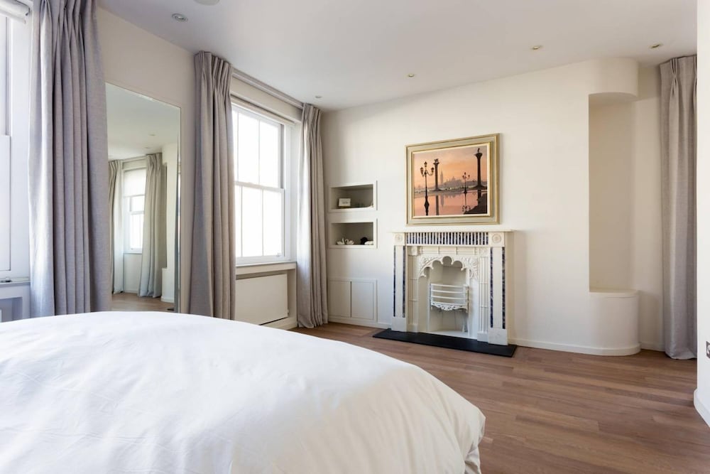 Spectacular Unique 4bed House in Pimlico