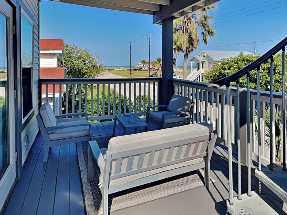 Pelican Point