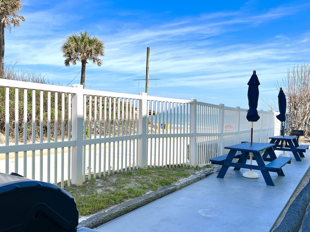 Symphony Beach Club