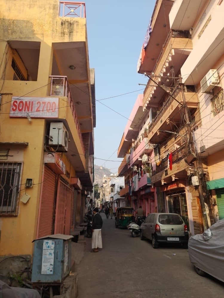 my homestay jaipur soni2700