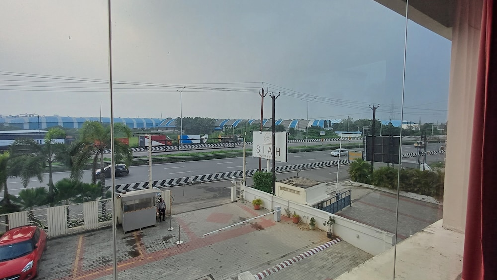 Sign Inn Apart Hotel Sriperumbudur